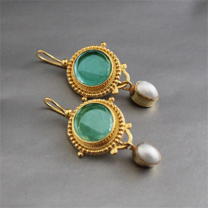 Olivia | Vintage Earrings with Pearl